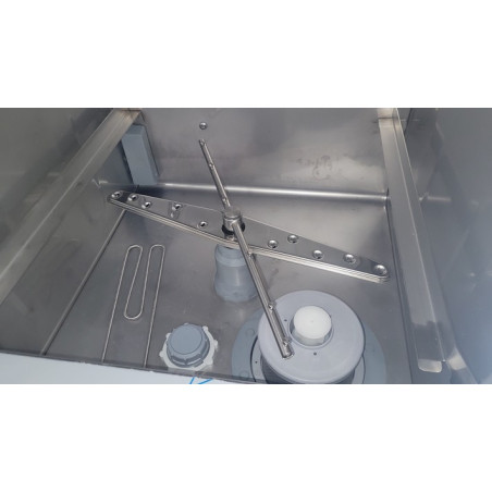 Intérieur du lave-vaisselle Elframo BE50 avec résistance, bras de lavage, filtre et tube de bonde accessibles