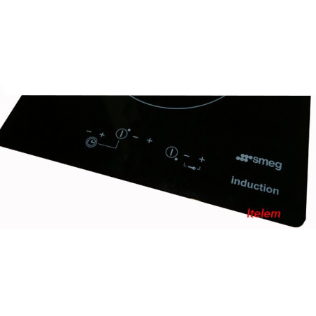 Dessus verre vitroceramique table cuisson Smeg 695615750