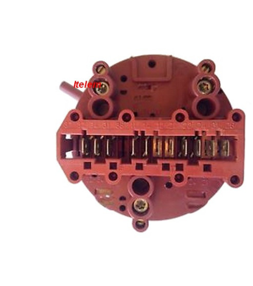 Pressostat de niveau d'eau lave-linge AEG 124861230